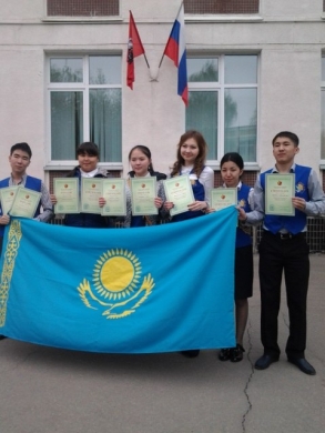 Юные исследователи Восточного Казахстана в Москве Юные исследователи Восточного Казахстана в Москве