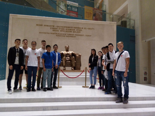 Участие одаренных школьников области в культурно-познавательной смене в городе Астана