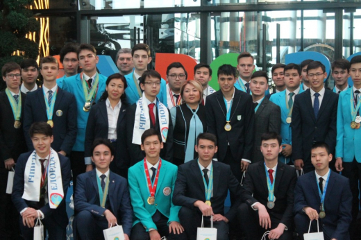 Одаренные школьники Восточно-Казахстанской области встретились с вице-министром  образования и науки Республики Казахстан